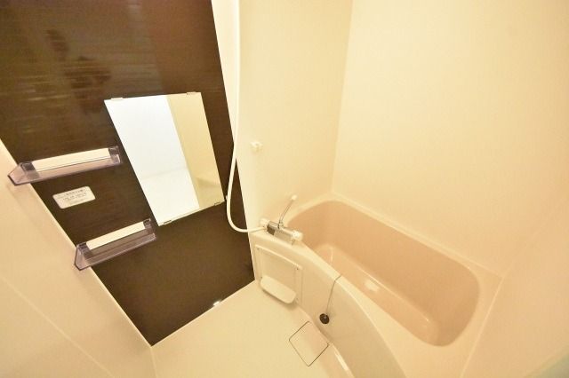 ��ʌ��������܎s����{�O���̃A�p�[�g�̃o�X