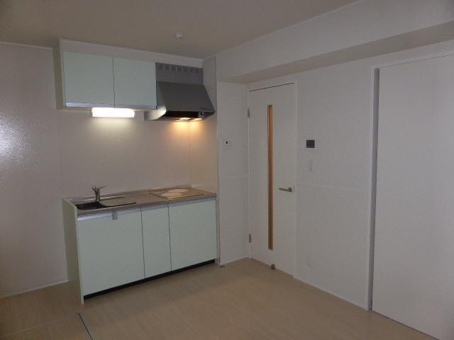 ��ʌ��������܎s�Y�a��k�Y�a�Q���ڂ̃A�p�[�g�̋��ԁE���r���O