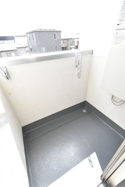 ��ʌ��������܎s����{�O���̃A�p�[�g�̃o���R�j�[