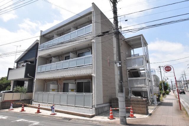 ��ʌ��������܎s�k��y�C���Q����22-13�̃}���V�����̌����O��