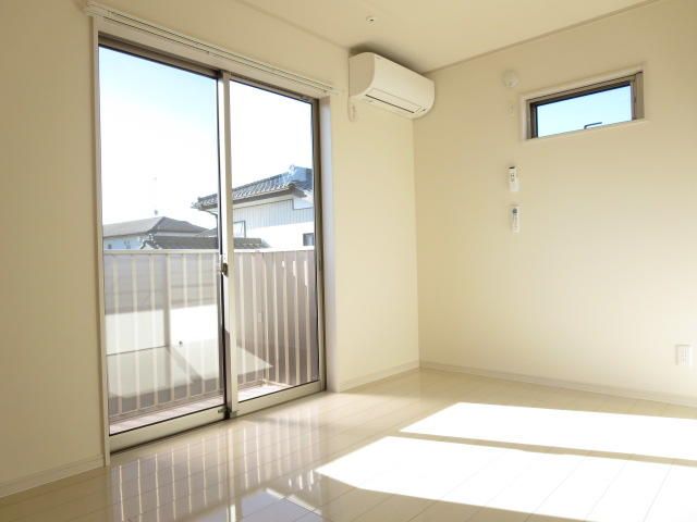 ��ʌ�����s�厚�����̃A�p�[�g�̋��ԁE���r���O