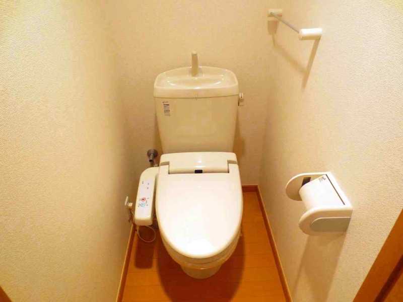 ��ʌ�����s�厚��̃}���V�����̃g�C��