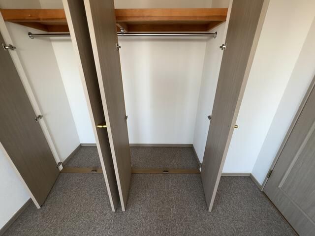 ��ʌ��������܎s�k����i���Q���ڂ̃}���V�����̎��[