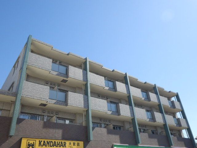 埼玉県さいたま市大宮区大成町１丁目132のマンションの建物外観