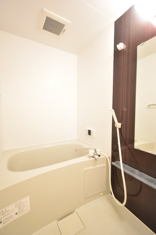 ��ʌ��������܎s������{�����Q���ڂ̃A�p�[�g�̃o�X