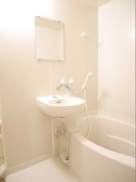 ��ʌ��������܎s�����擌��{�T���ڂ̃A�p�[�g�̃o�X