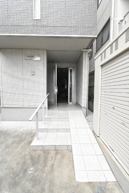 ��ʌ��������܎s������{�����Q���ڂ̃A�p�[�g�̃G���g�����X