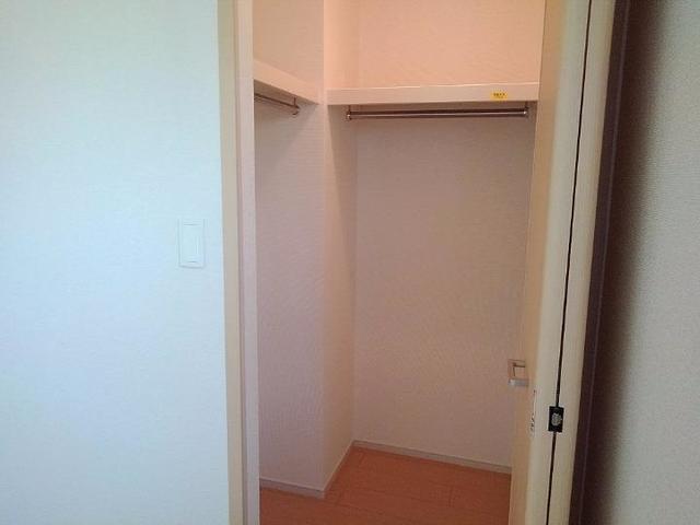 ��ʌ��z�J�s���C�N�^�E���P���ڂ̃A�p�[�g�̎��[