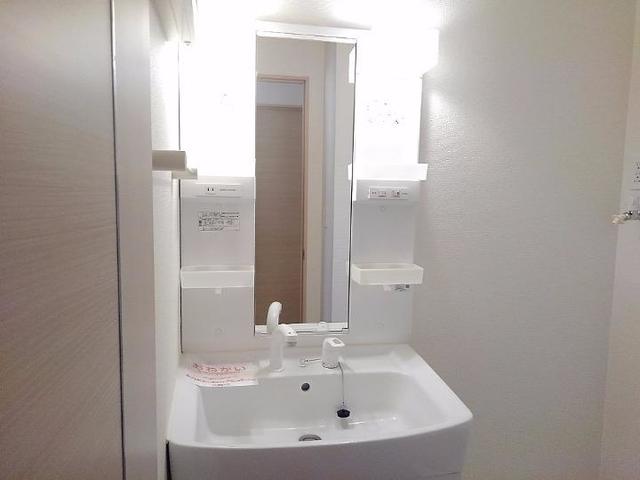 ��ʌ��z�J�s���C�N�^�E���P���ڂ̃A�p�[�g�̐��ʏ�