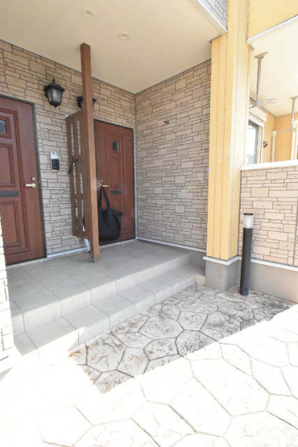 ��ʌ��z�J�s���C�N�^�E���P���ڂ̃A�p�[�g�̃G���g�����X