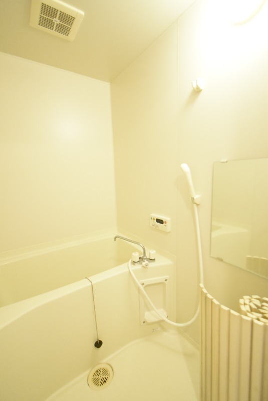 ��ʌ�����s��ԑ�S���ڂ̃e���X�n�E�X�̃o�X