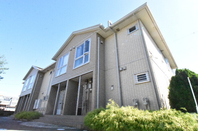 ��ʌ��k�����S�ɓޒ��厚�����̃A�p�[�g�̌����O��