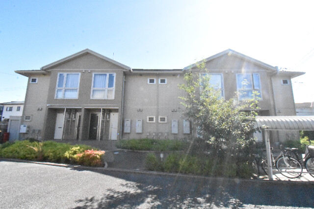 ��ʌ��k�����S�ɓޒ��厚����6953�̃A�p�[�g�̌����O��