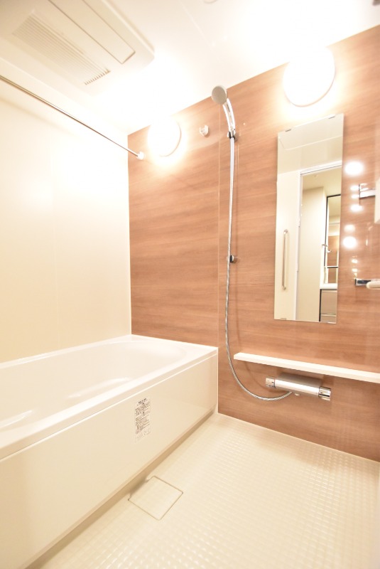 ��ʌ��������܎s��{��k�ܒ��P���ڂ̃}���V�����̃o�X