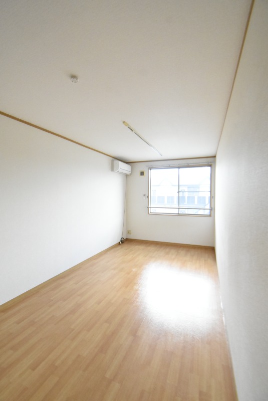 ��ʌ�����s��ԑ�S���ڂ̃e���X�n�E�X�̂��̑������E�X�y�[�X