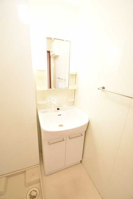 ��ʌ��������܎s�k��g�쒬�P���ڂ̃A�p�[�g�̐��ʏ�