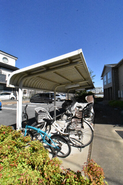 ��ʌ��k�����S�ɓޒ��厚�����̃A�p�[�g�̂��̑�