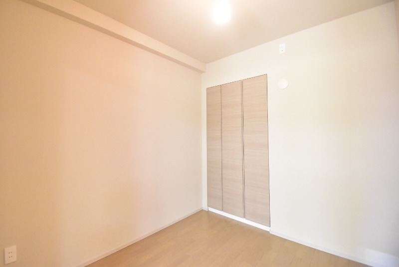 ��ʌ��������܎s��{��k�ܒ��P���ڂ̃}���V�����̐Q��