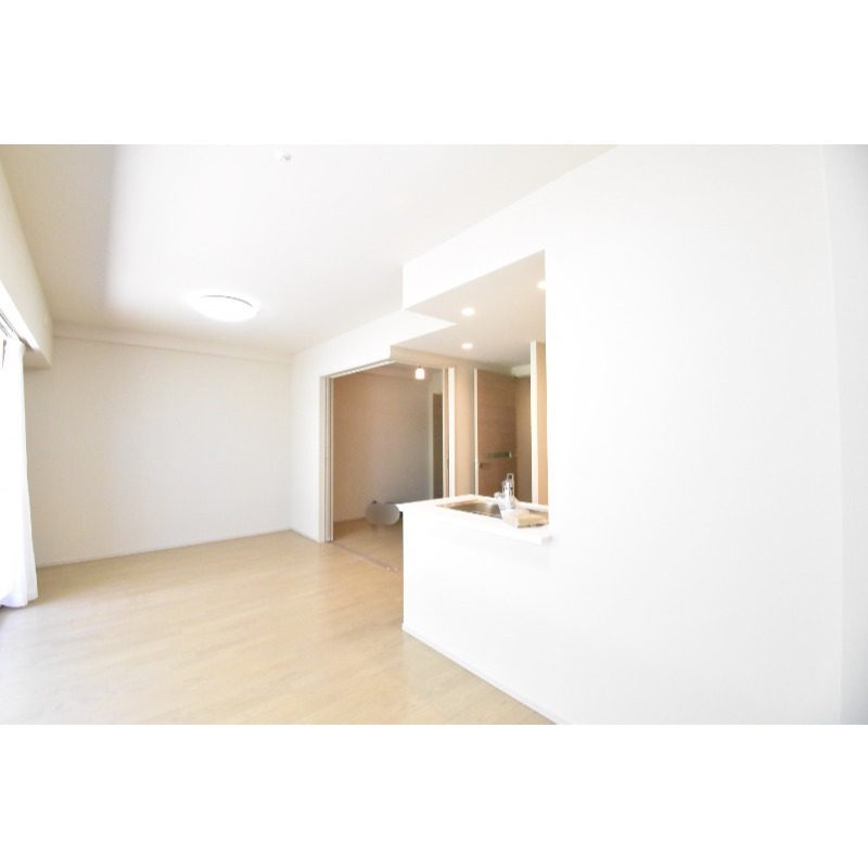 ��ʌ��������܎s��{��k�ܒ��P���ڂ̃}���V�����̂��̑������E�X�y�[�X