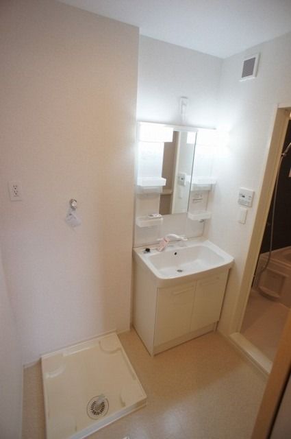 ��ʌ��������܎s��΋���q�T���ڂ̃A�p�[�g�̐��ʏ�