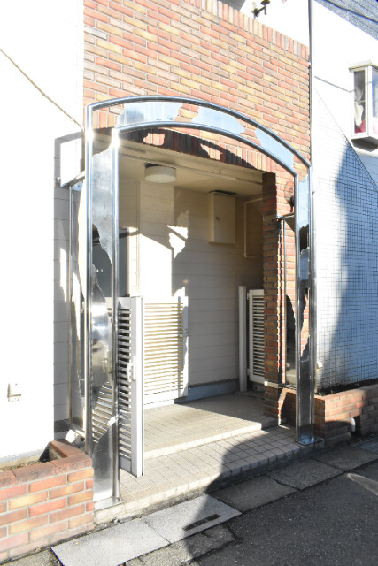 ��ʌ��������܎s�����擌��{�S���ڂ̃A�p�[�g�̃G���g�����X