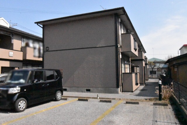 ��ʌ��z�J�s�k�z�J�R���ڂ̃A�p�[�g�̒��ԏ�