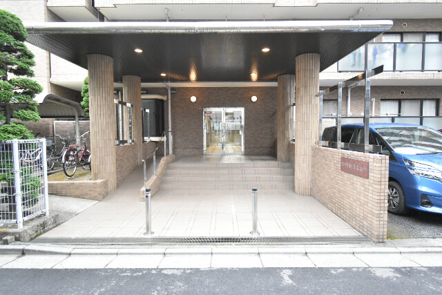 ��ʌ��������܎s�Y�a�捂���S���ڂ̃}���V�����̃G���g�����X