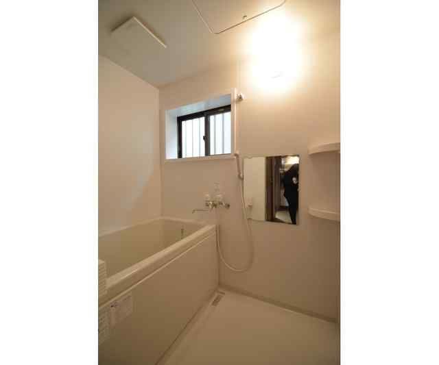 ��ʌ��������܎s������厚��J�̃A�p�[�g�̃o�X