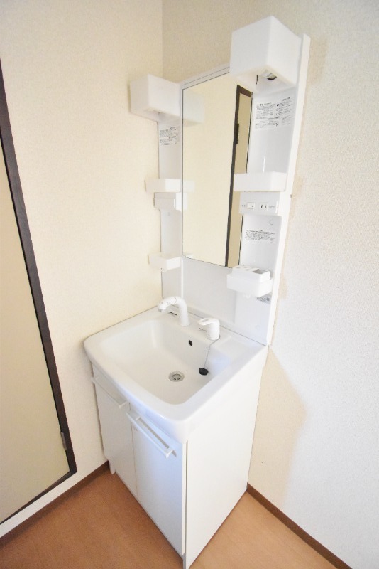 ��ʌ��������܎s��{��k�ܒ��Q���ڂ̃A�p�[�g�̐��ʏ�