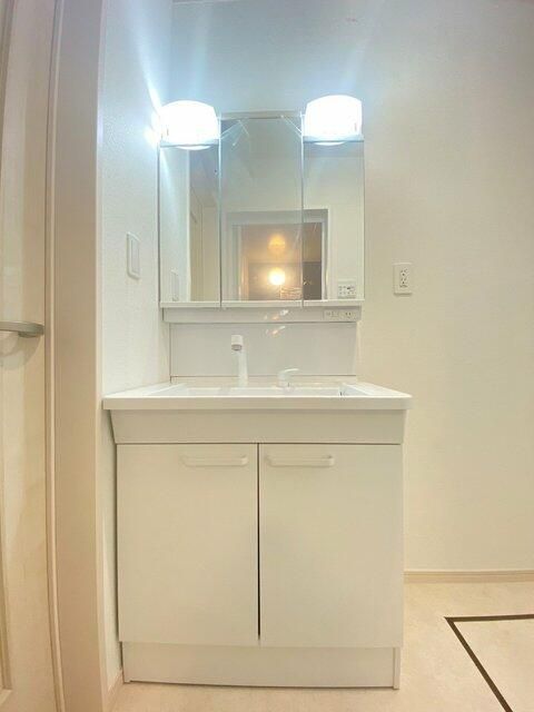 ��ʌ�����s�厚���s�̍��݂̈�ˌ��Ă̐��ʏ�