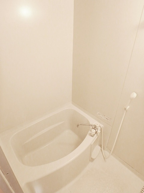 ��ʌ��������܎s��{��g�~���S���ڂ̃}���V�����̃o�X