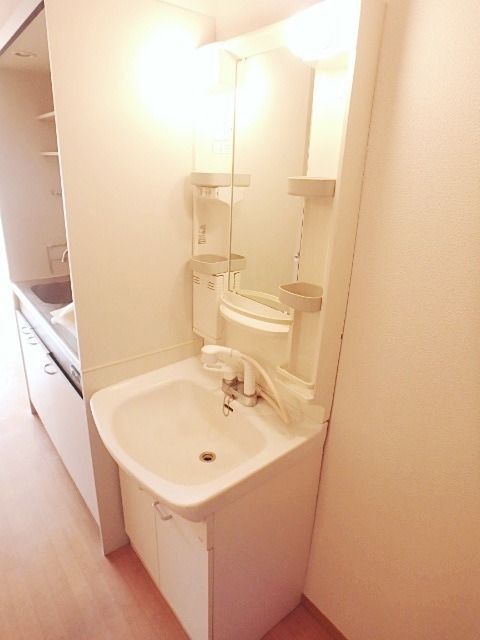 ��ʌ��������܎s��{��g�~���S���ڂ̃}���V�����̐��ʏ�