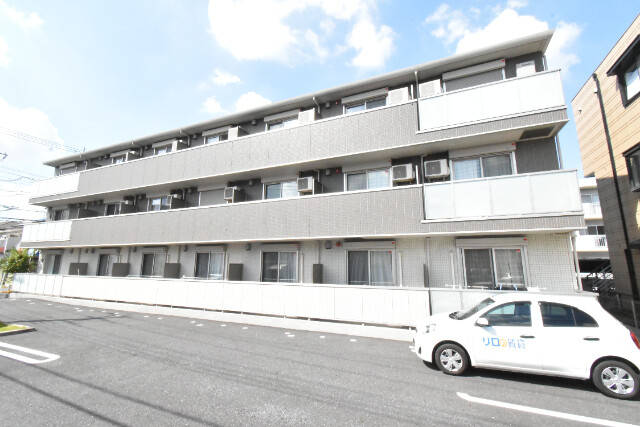 ��ʌ������s�����T���ڂ̃A�p�[�g�̌����O��