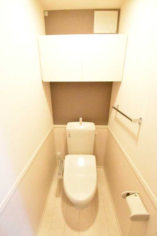 ��ʌ��z�J�s���C�N�^�E���X���ڂ̃A�p�[�g�̃g�C��