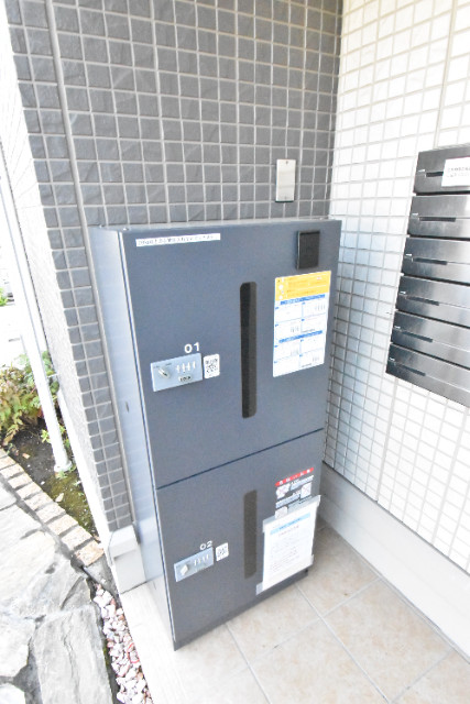 ��ʌ��z�J�s���C�N�^�E���X���ڂ̃A�p�[�g�̂��̑�