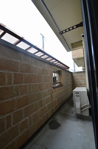 ��ʌ��������܎s����h�a�T���ڂ̃A�p�[�g�̃o���R�j�[