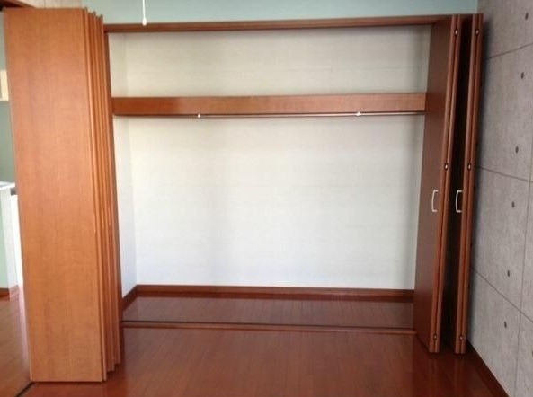 ��ʌ�����s�����J�{���R���ڂ̃A�p�[�g�̎��[