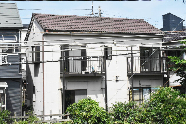 ��ʌ��ӂ��ݖ�s�k��P���ڂ̃A�p�[�g�̌����O��