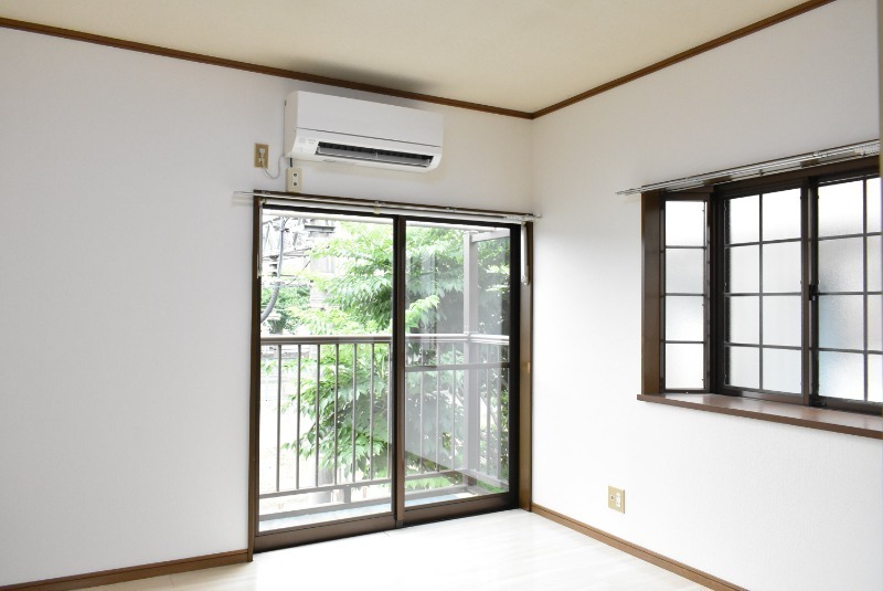 ��ʌ��ӂ��ݖ�s�k��P���ڂ̃A�p�[�g�̋��ԁE���r���O