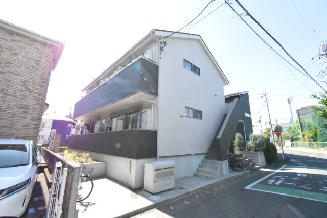 ��ʌ������s�ԌI�S���ڂ̃A�p�[�g�̌����O��