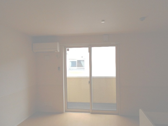 ��ʌ��������܎s��������R���ڂ̃A�p�[�g�̋��ԁE���r���O