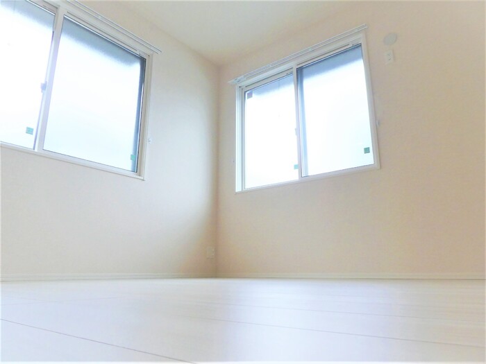 ��ʌ�����s�厚���̃A�p�[�g�̂��̑������E�X�y�[�X