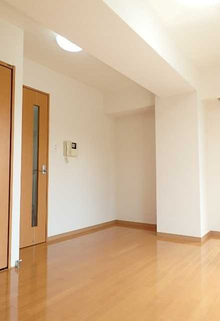 ��ʌ��������܎s������V�s�S�̃}���V�����̋��ԁE���r���O