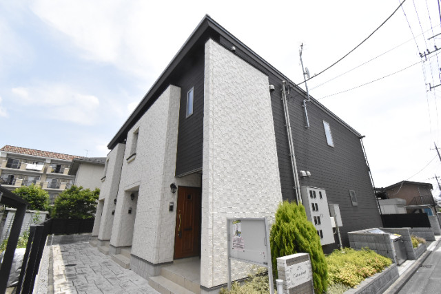 ��ʌ��������܎s��{��听���R���ڂ̃A�p�[�g�̌����O��