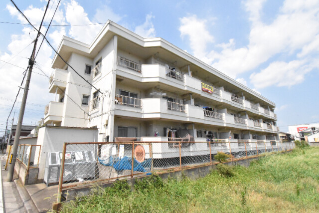 ��ʌ��������܎s�k�擌�听���Q���ڂ̃}���V�����̌����O��