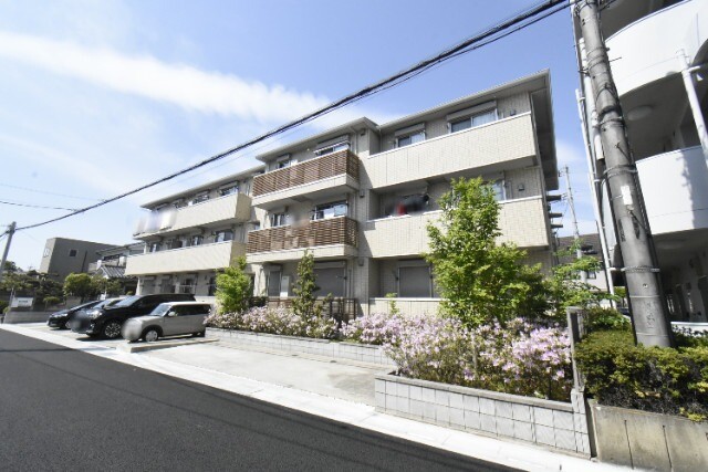 ��ʌ��������܎s�����擌��{�U���ڂ̃A�p�[�g�̌����O��