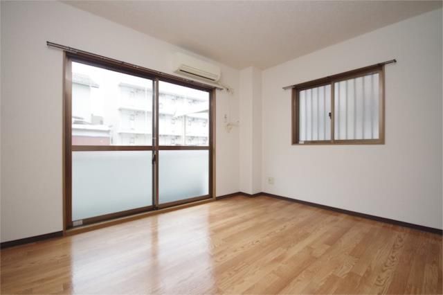 ��ʌ��z�J�s�k�z�J�S���ڂ̃}���V�����̋��ԁE���r���O