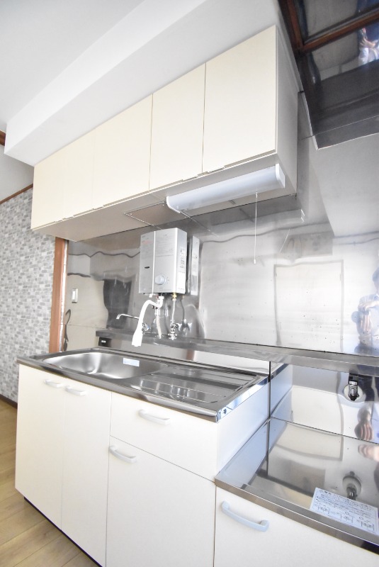 ��ʌ��������܎s�k�擌�听���Q���ڂ̃}���V�����̃L�b�`��