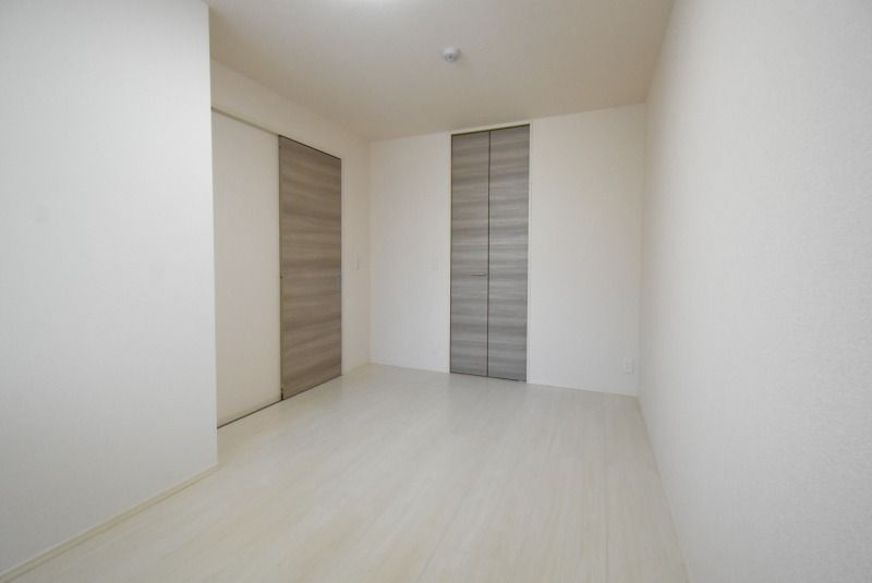 ��ʌ��������܎s�����擌��{�U���ڂ̃A�p�[�g�̂��̑������E�X�y�[�X