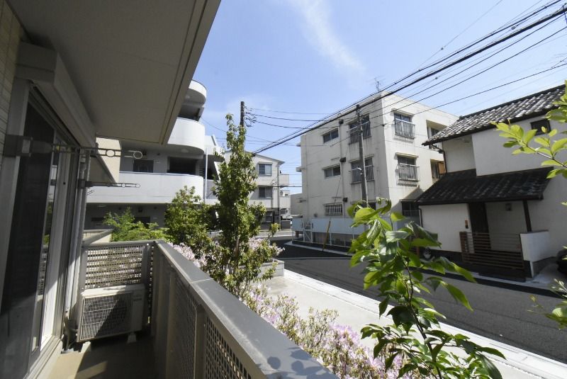 ��ʌ��������܎s�����擌��{�U���ڂ̃A�p�[�g�̂��̑�